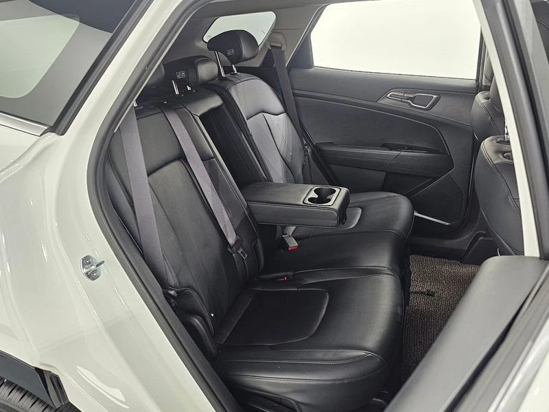 Kia Sportage Diesel 2.0 2WD, снимка 11 - Автомобили и джипове - 56170121