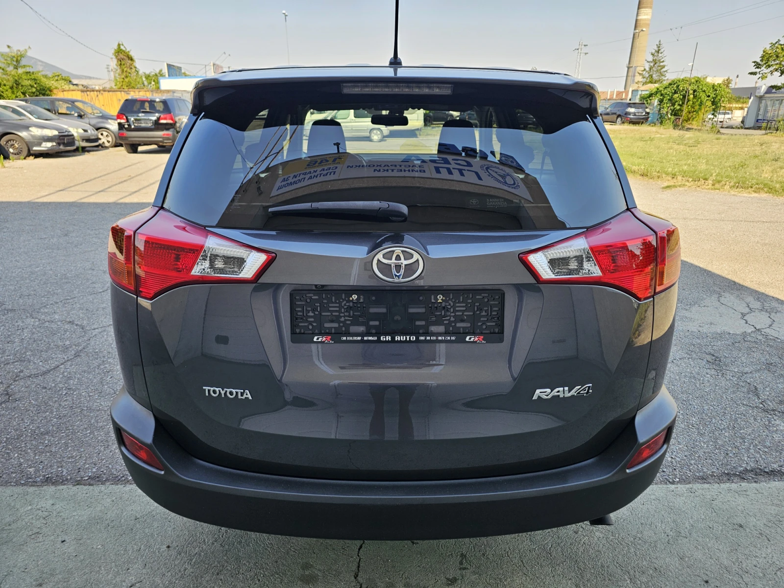 Toyota Rav4 2.0 D-4D - изображение 6