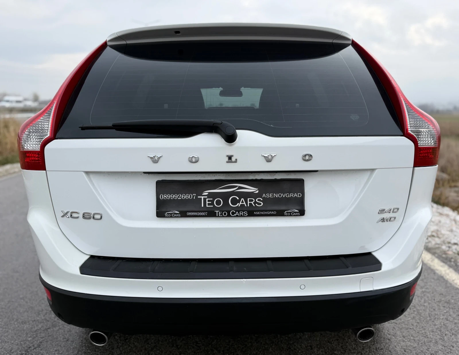 Volvo XC60 2.4D / AWD 4X4 / KOJA / AVTOMAT / NAVI / XENON - изображение 6