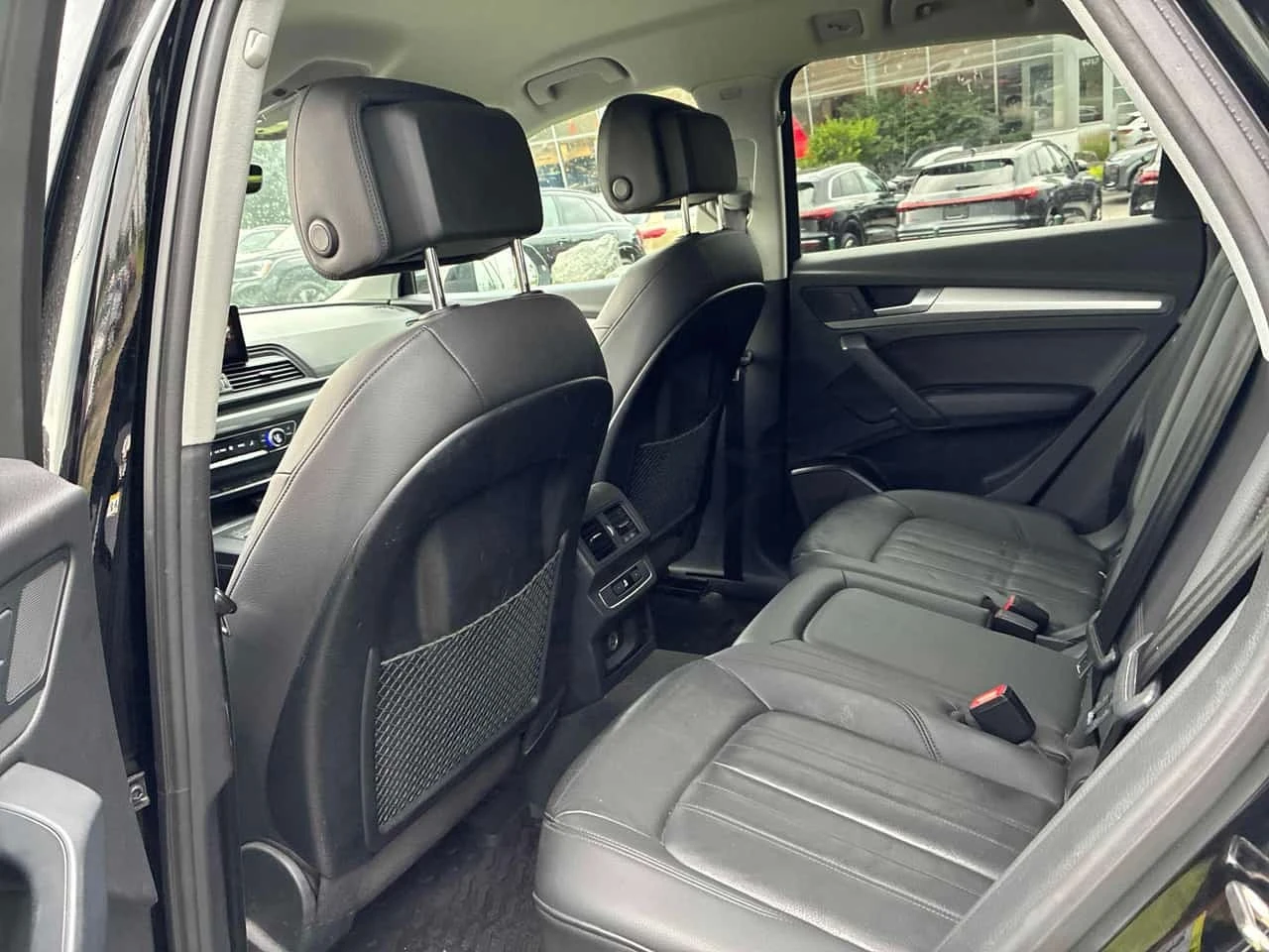 Audi Q5  Komfort / CAMERA / CARFAX / АВТОКРЕДИТ , снимка 13 - Автомобили и джипове - 55735337