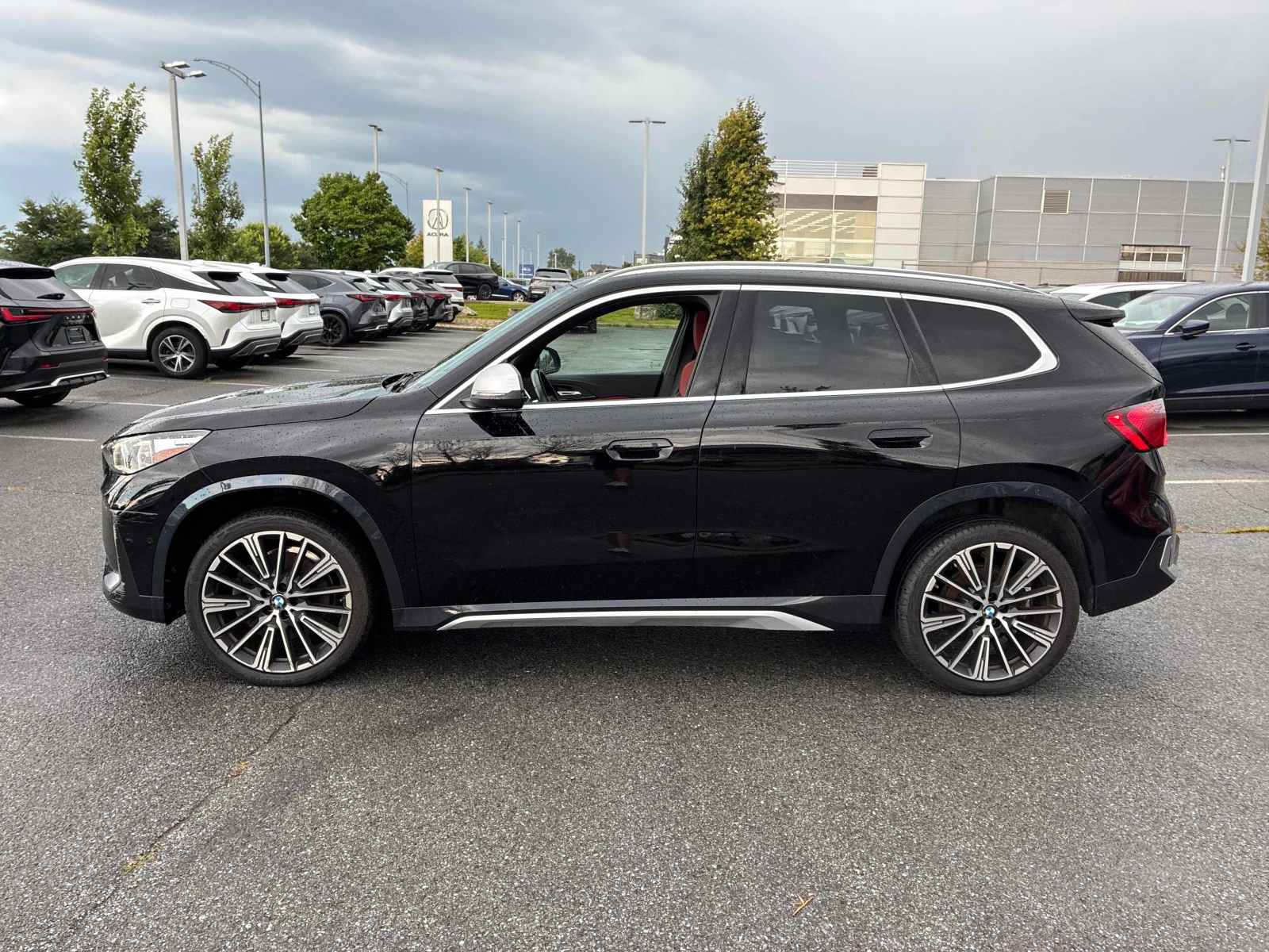 BMW X1 * xDrive28i * АВТОКРЕДИТ БЕЗ ПЪРВОНАЧАЛНА ВНОСКА* , снимка 15 - Автомобили и джипове - 55873549