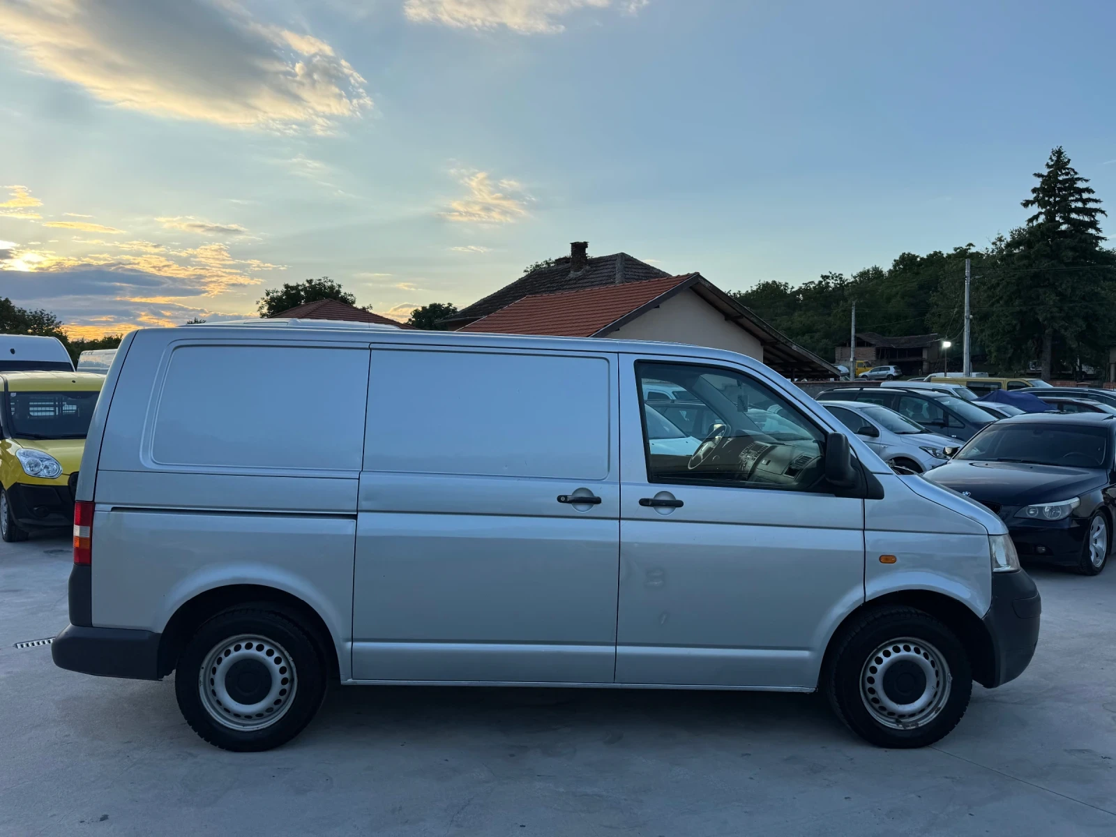 VW T5 3 БРОЯ ОТ МОДЕЛА 2.5TDI 4-MOTION - изображение 4