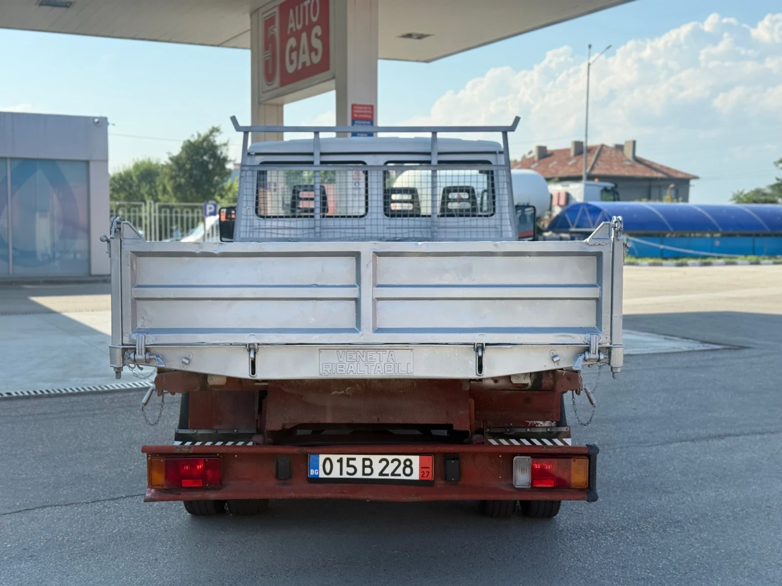 Iveco 35-8 Тристранен самосвал Италия, снимка 17 - Бусове и автобуси - 55365944