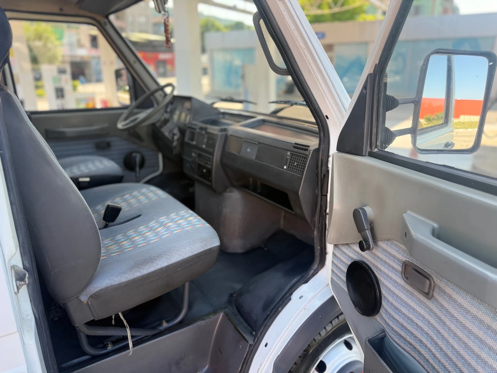 Iveco 35-8 Тристранен самосвал Италия, снимка 9 - Бусове и автобуси - 55365944