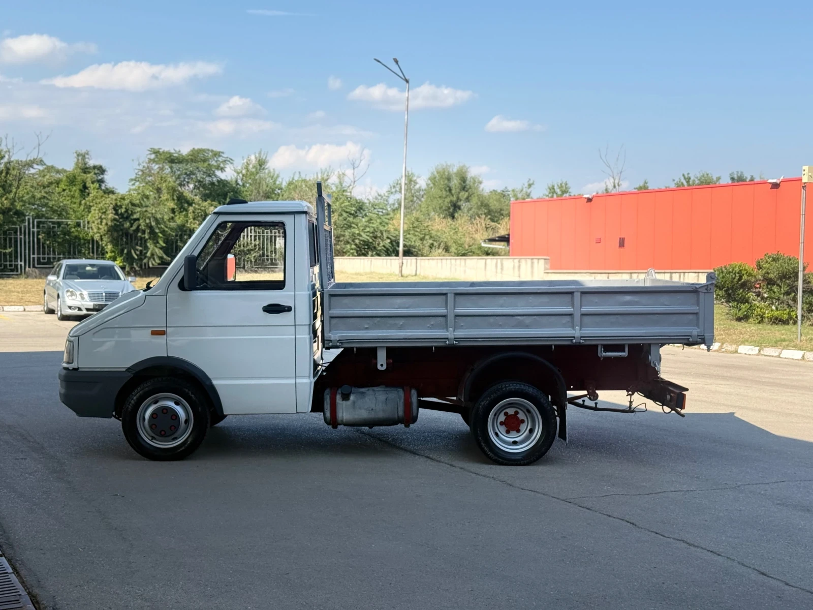 Iveco 35-8 Тристранен самосвал Италия, снимка 15 - Бусове и автобуси - 55365944