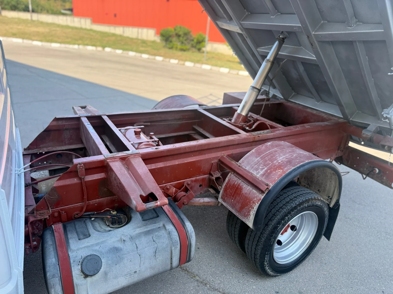 Iveco 35-8 Тристранен самосвал Италия, снимка 7 - Бусове и автобуси - 55365944