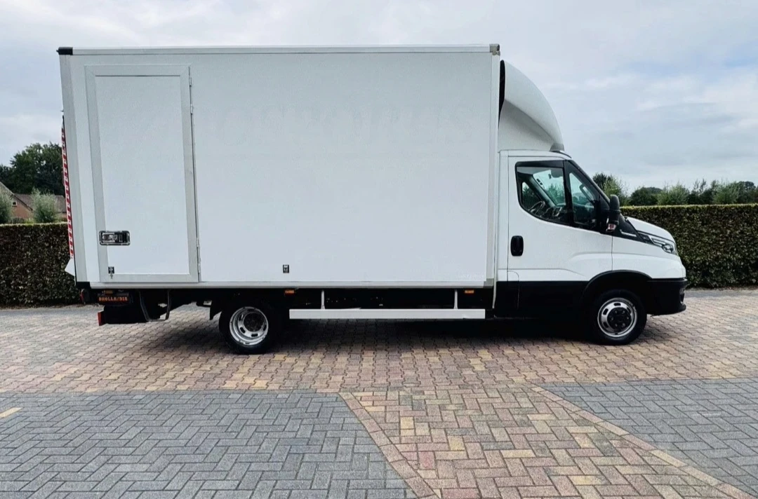 Iveco Daily 35c18* 1000кг.Борд* LED* 4.40м.* HI-MATIC* , снимка 5 - Бусове и автобуси - 56185121