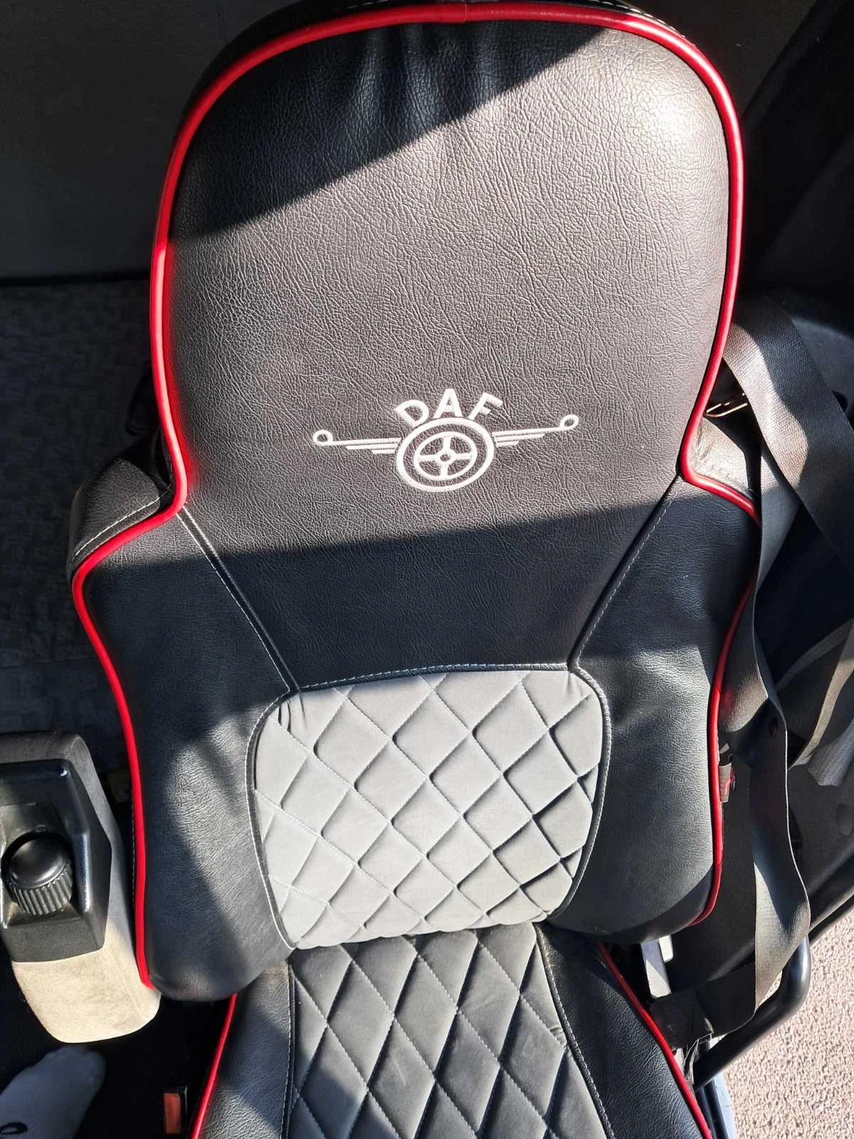 Daf XF 105  - изображение 10