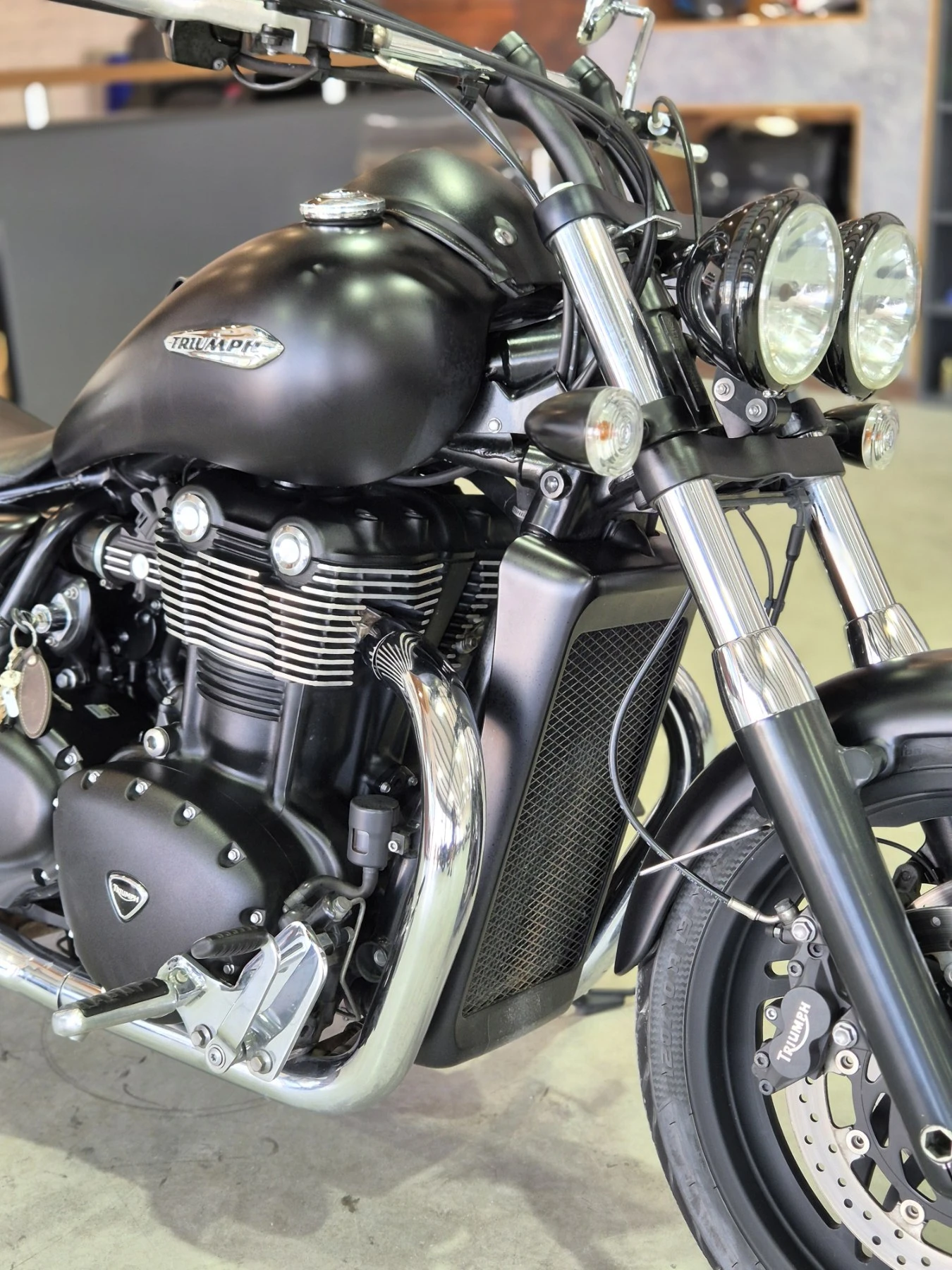Triumph Thunderbird 1700 Storm ABS Нов внос от ШВЕЙЦАРИЯ!!!, снимка 10 - Мотоциклети и мототехника - 54823109