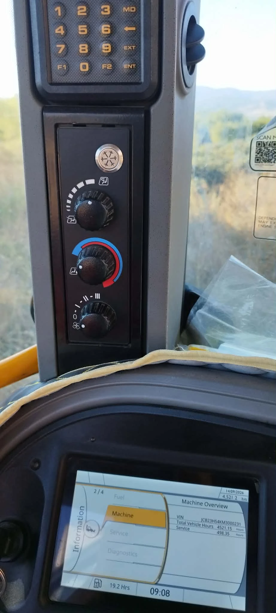 Багер JCB 3CX, снимка 4 - Индустриална техника - 56086673