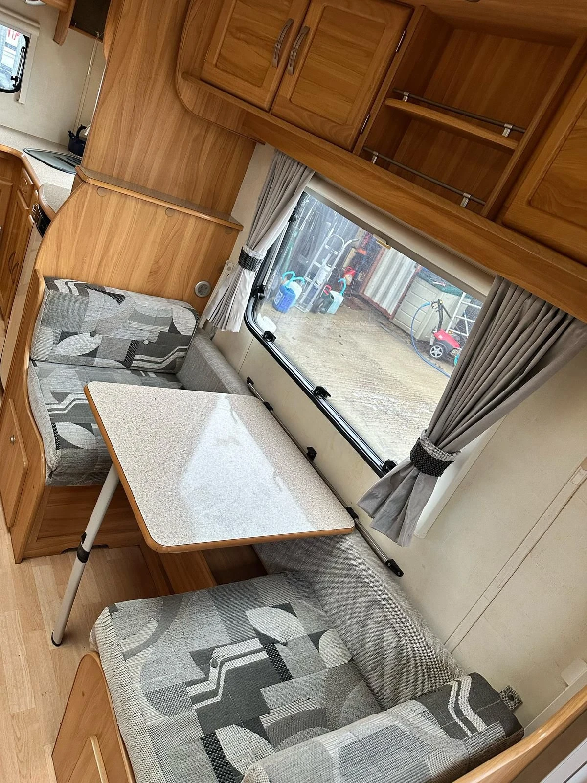 Каравана Fleetwood Meridien 640 EKB  - изображение 9