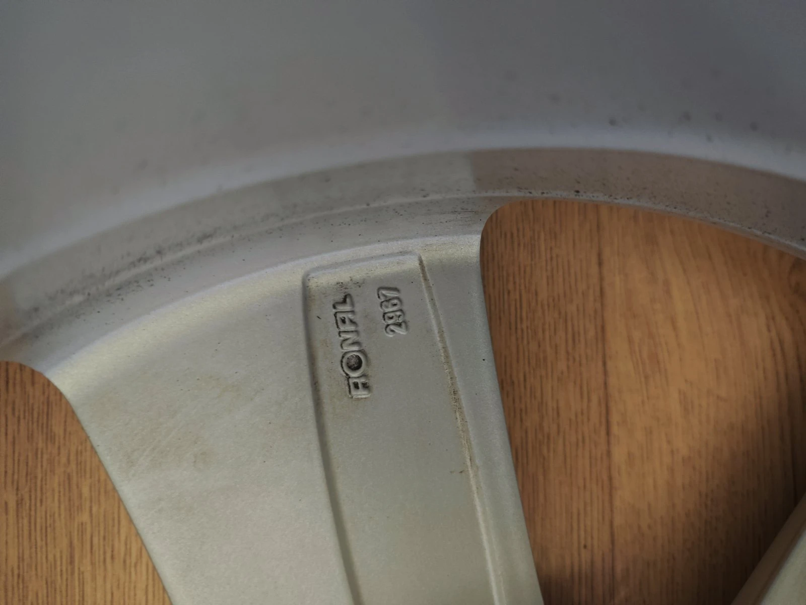 ���� � ������ 225/45R17 �� Seat Leon | Mobile.bg � ����������� 3