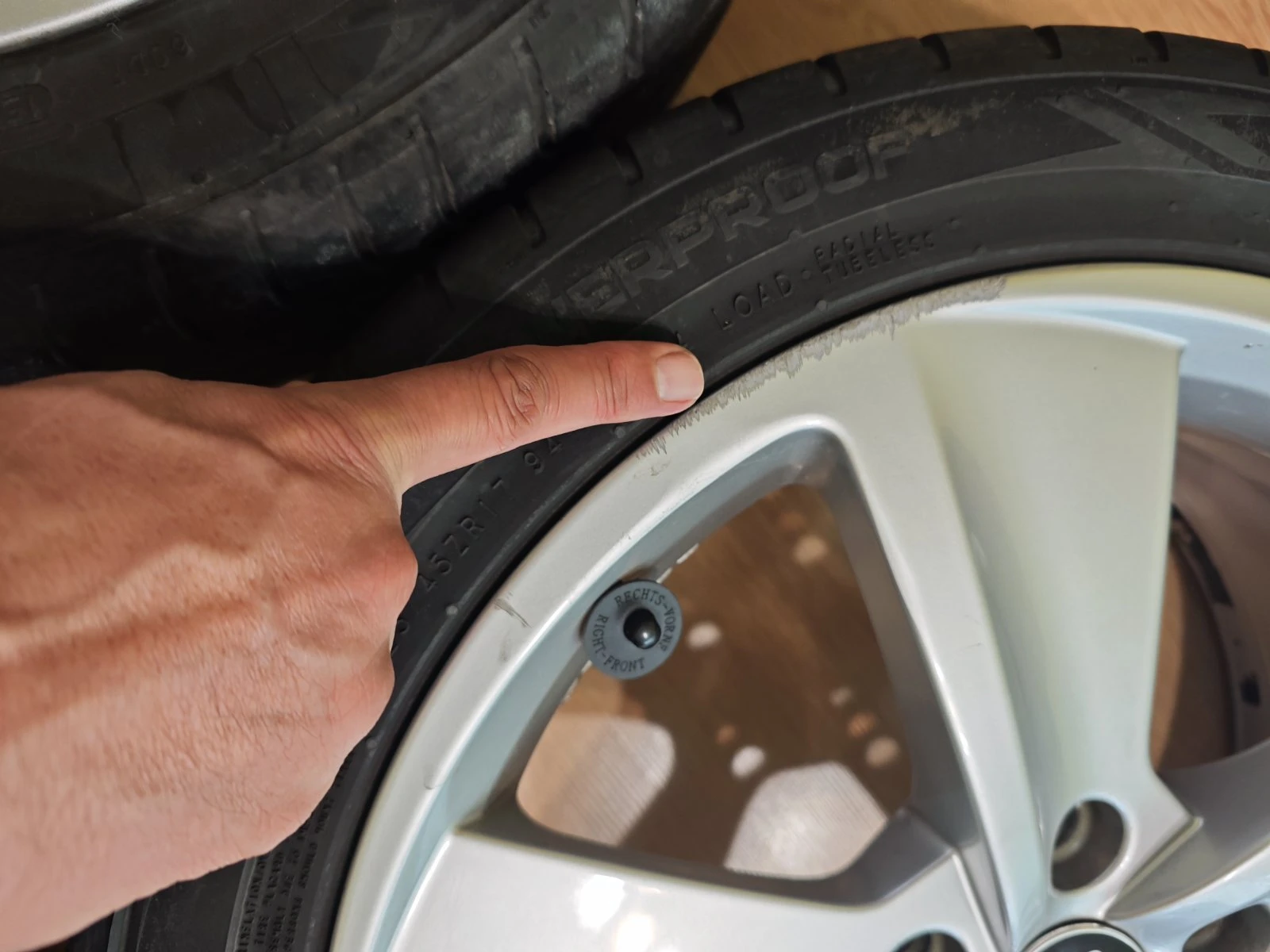 ���� � ������ 225/45R17 �� Seat Leon | Mobile.bg � ����������� 9