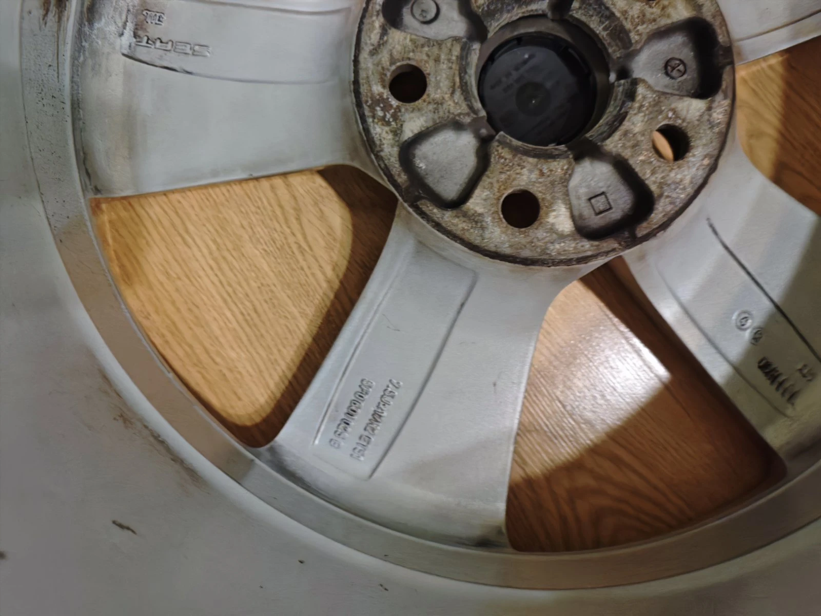 ���� � ������ 225/45R17 �� Seat Leon | Mobile.bg � ����������� 4