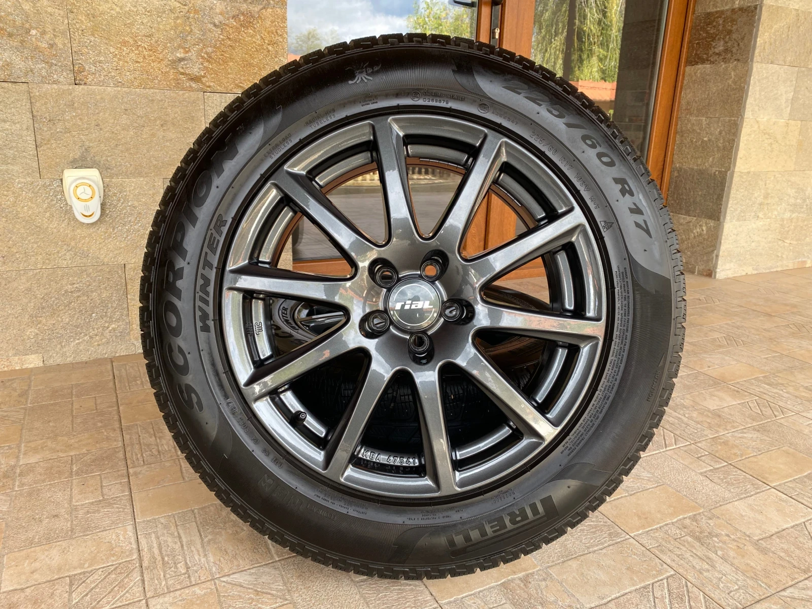 Гуми с джанти Pirelli 225/60R17, снимка 7 - Гуми и джанти - 56197572