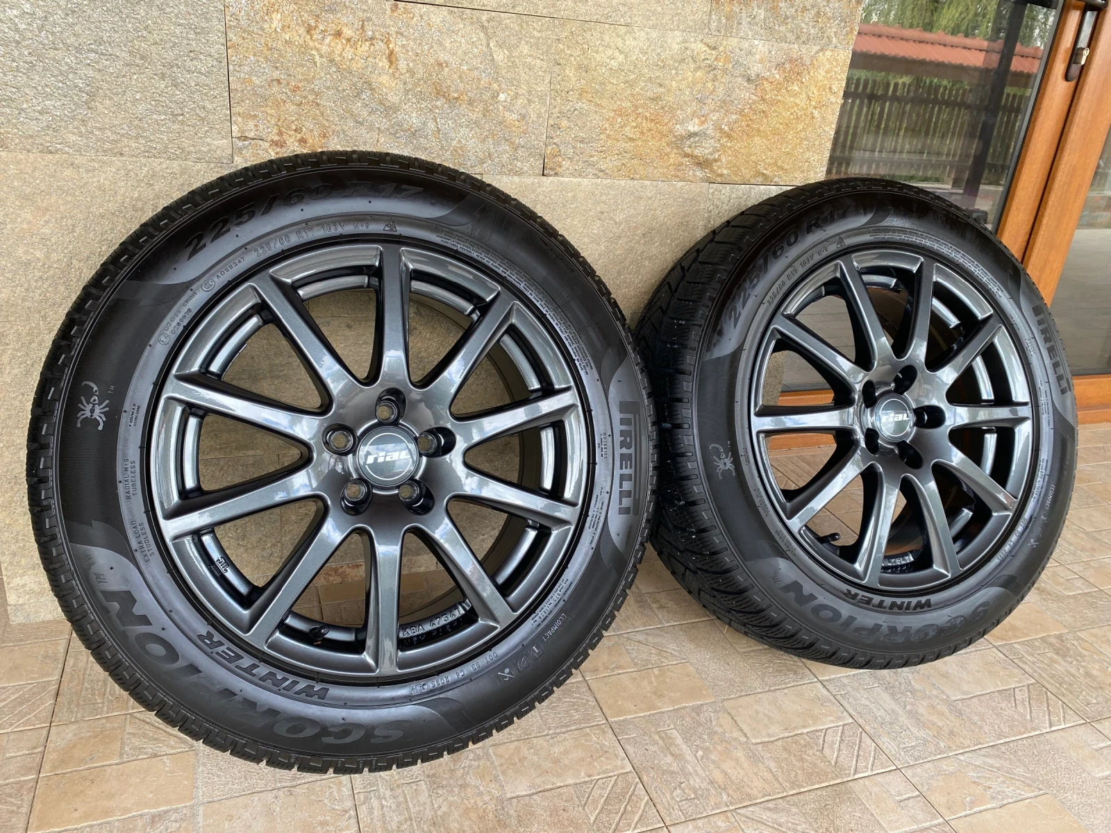 Гуми с джанти Pirelli 225/60R17, снимка 6 - Гуми и джанти - 56197572