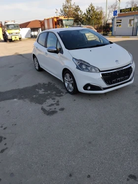 Peugeot 208, снимка 8