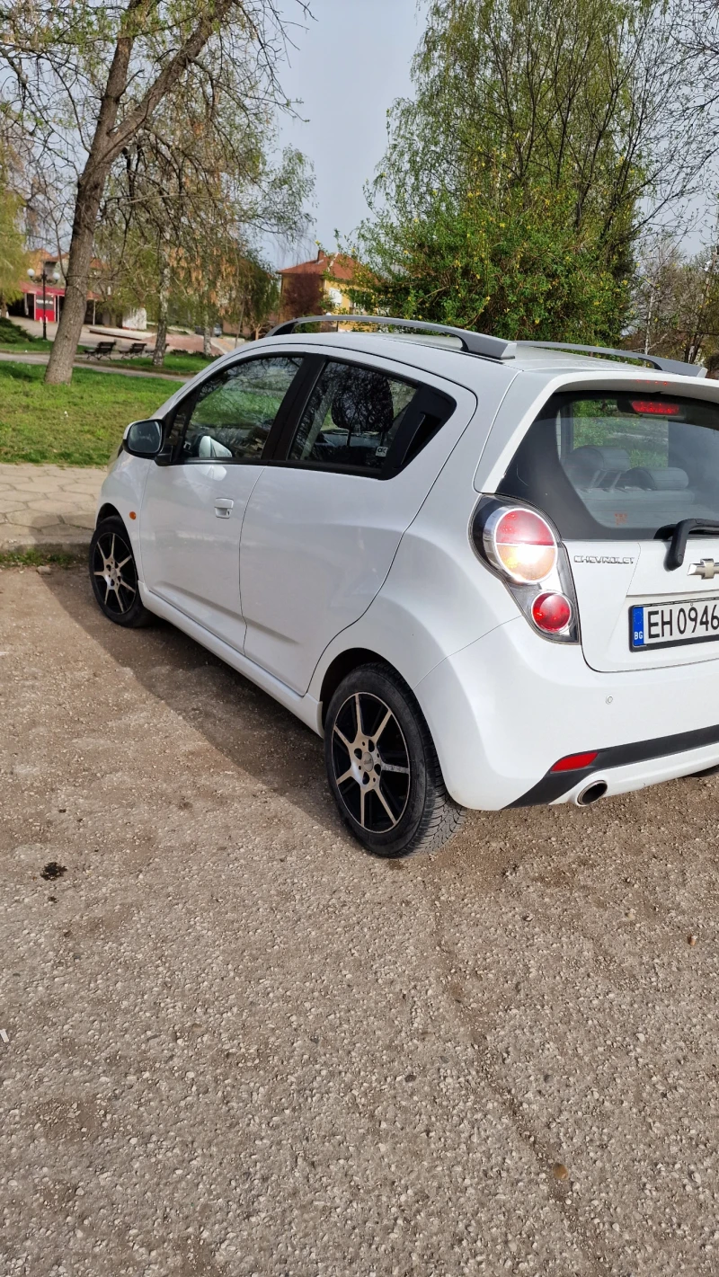 Chevrolet Spark, снимка 3 - Автомобили и джипове - 47315718