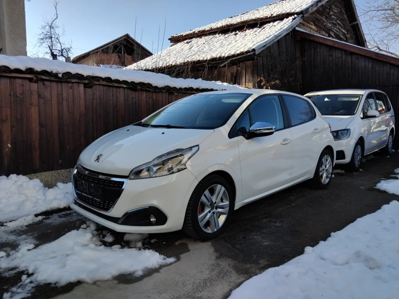 Peugeot 208, снимка 1 - Автомобили и джипове - 48490988