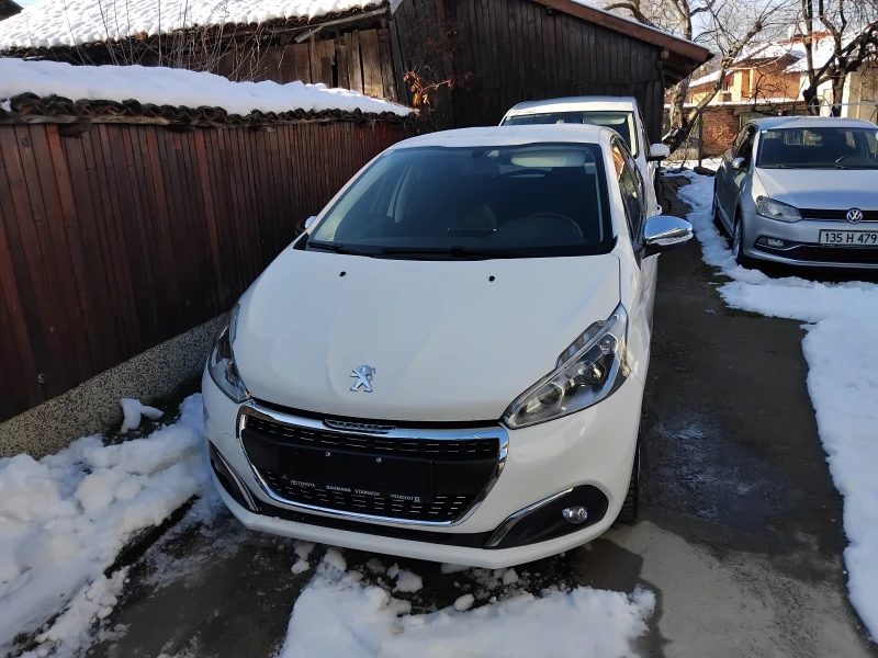 Peugeot 208, снимка 2 - Автомобили и джипове - 48490988