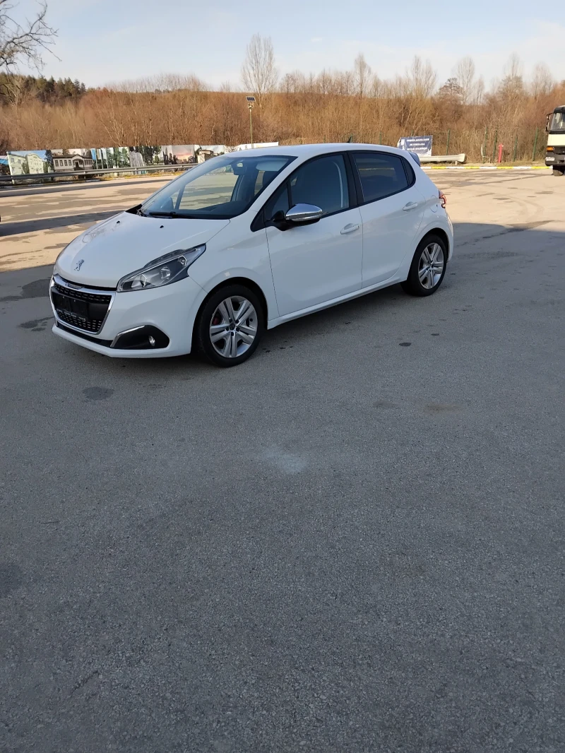 Peugeot 208, снимка 1 - Автомобили и джипове - 49215761