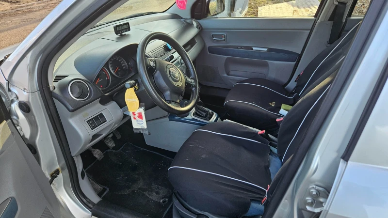 Mazda 2, снимка 8 - Автомобили и джипове - 48825338