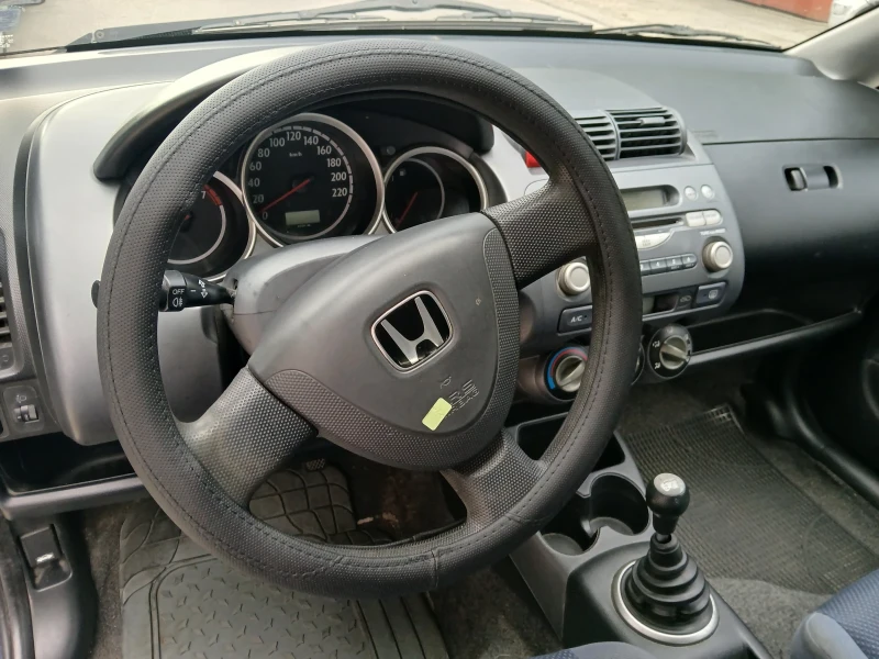 Honda Jazz, снимка 14 - Автомобили и джипове - 49039153