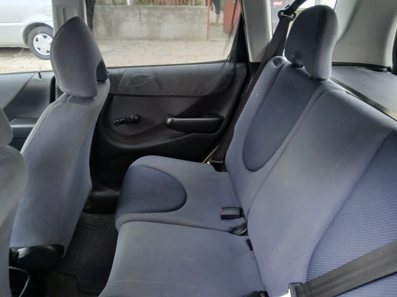 Honda Jazz, снимка 9 - Автомобили и джипове - 49039153