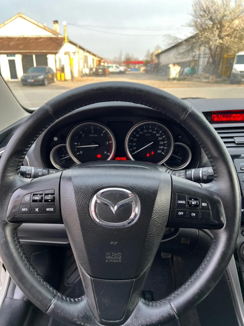 Mazda 6 2.2, снимка 11 - Автомобили и джипове - 49470188