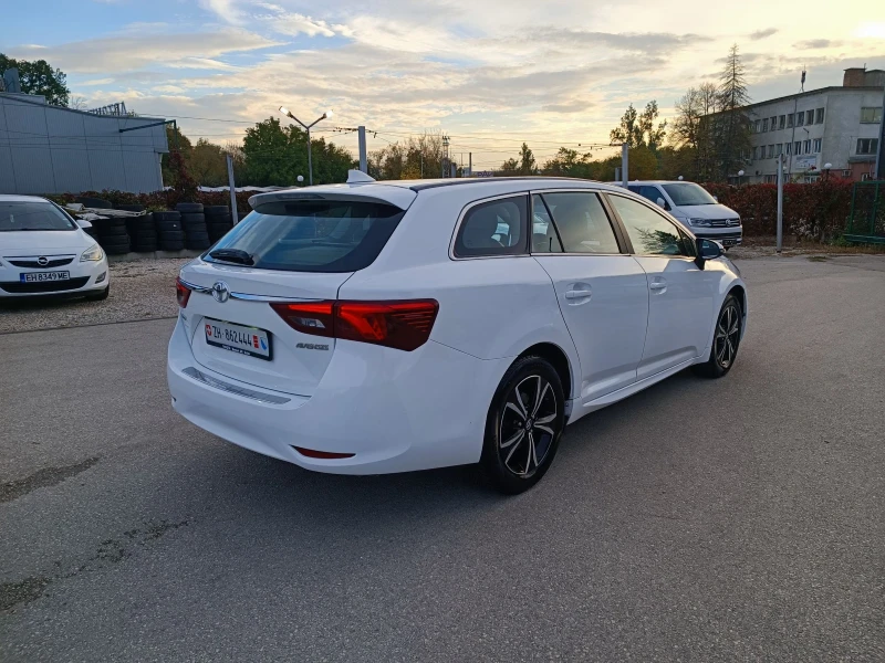 Toyota Avensis 1.8i-147 кс-ШВЕЙЦАРИЯ-АВТОМАТ-NAVI, снимка 3 - Автомобили и джипове - 52149009