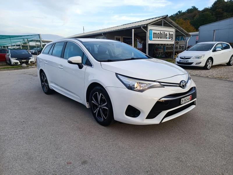 Toyota Avensis 1.8i-147 кс-ШВЕЙЦАРИЯ-АВТОМАТ-NAVI, снимка 2 - Автомобили и джипове - 52149009