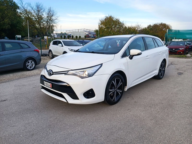 Toyota Avensis 1.8i-147 кс-ШВЕЙЦАРИЯ-АВТОМАТ-NAVI, снимка 8 - Автомобили и джипове - 52149009