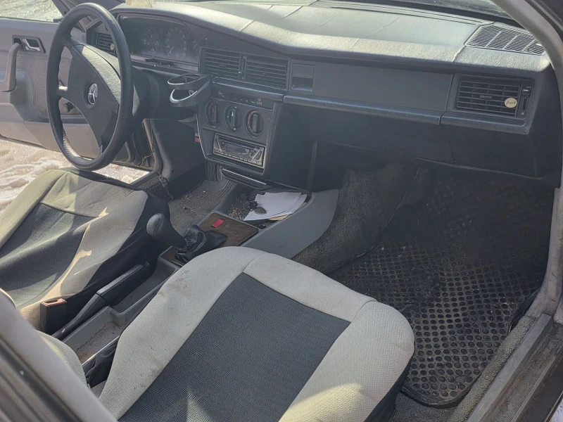 Mercedes-Benz 190 2.0 ГАЗ, снимка 6 - Автомобили и джипове - 53340125