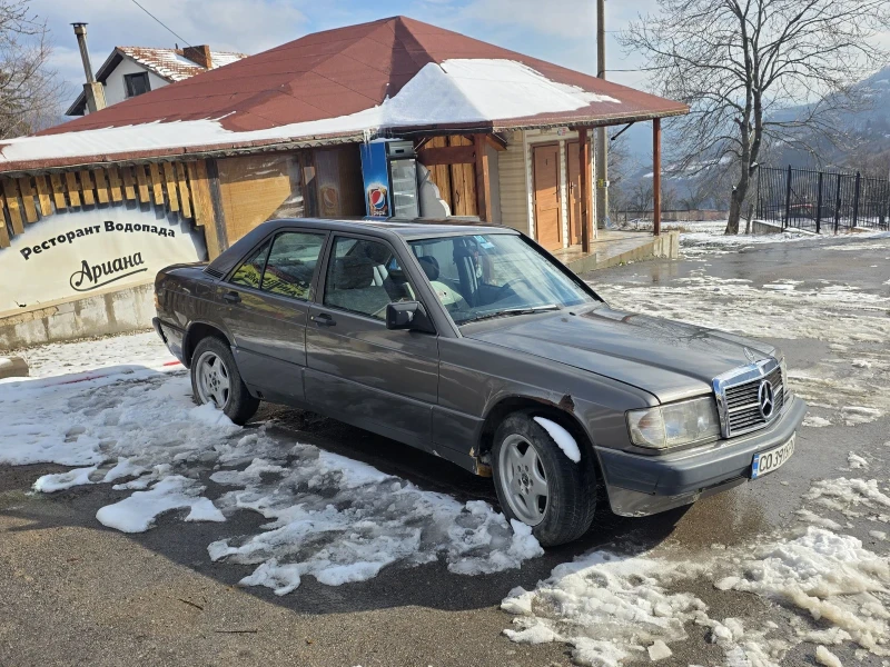 Mercedes-Benz 190 2.0 ГАЗ, снимка 2 - Автомобили и джипове - 53340125