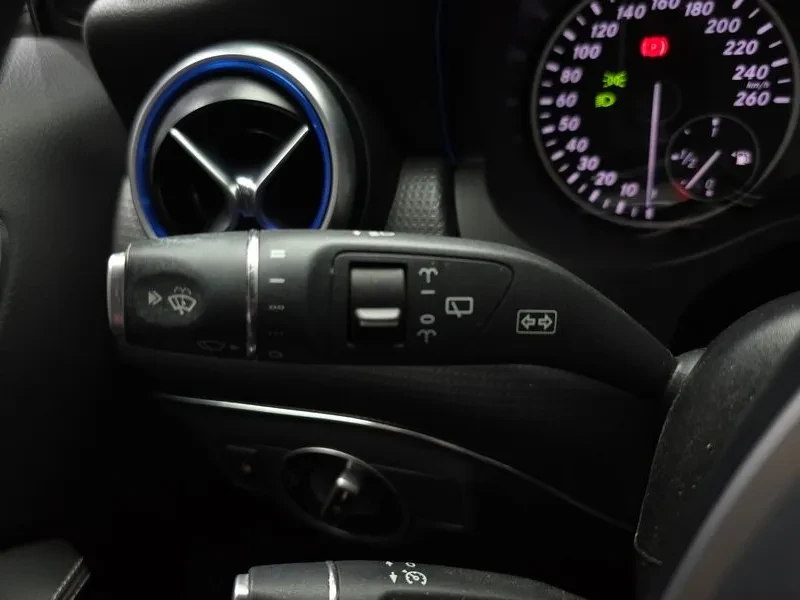 Mercedes-Benz A 200 2.0, снимка 17 - Автомобили и джипове - 54279066