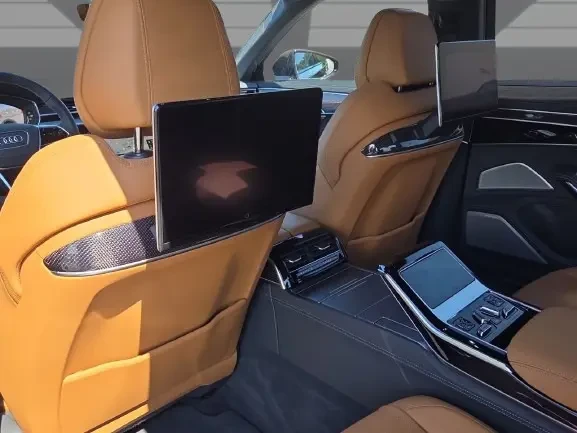 Audi A8 60 TFSIe Quattro = S-line = Black Optics Гаранция, снимка 13 - Автомобили и джипове - 55000925