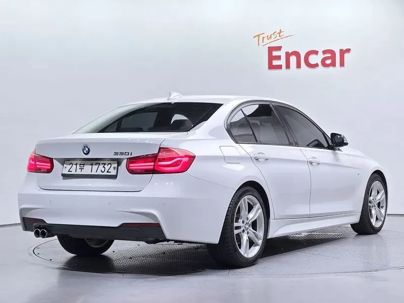 BMW 330 I M Sports* �������* ���������* HEAD UP* �����*  | Mobile.bg � ����������� 2