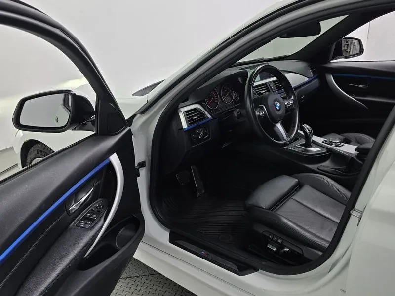 BMW 330 I M Sports* �������* ���������* HEAD UP* �����*  | Mobile.bg � ����������� 10