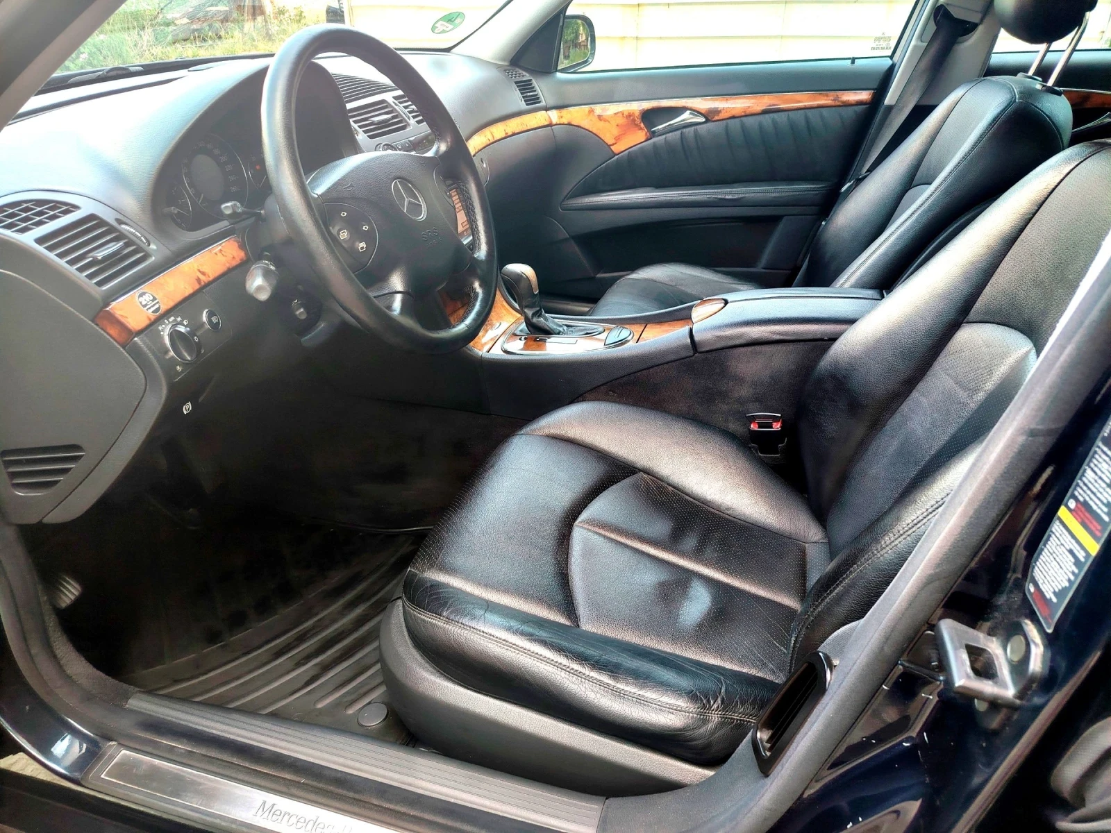 Mercedes-Benz E 270 CDI АТОМАТ КОЖА НАВИ - изображение 7