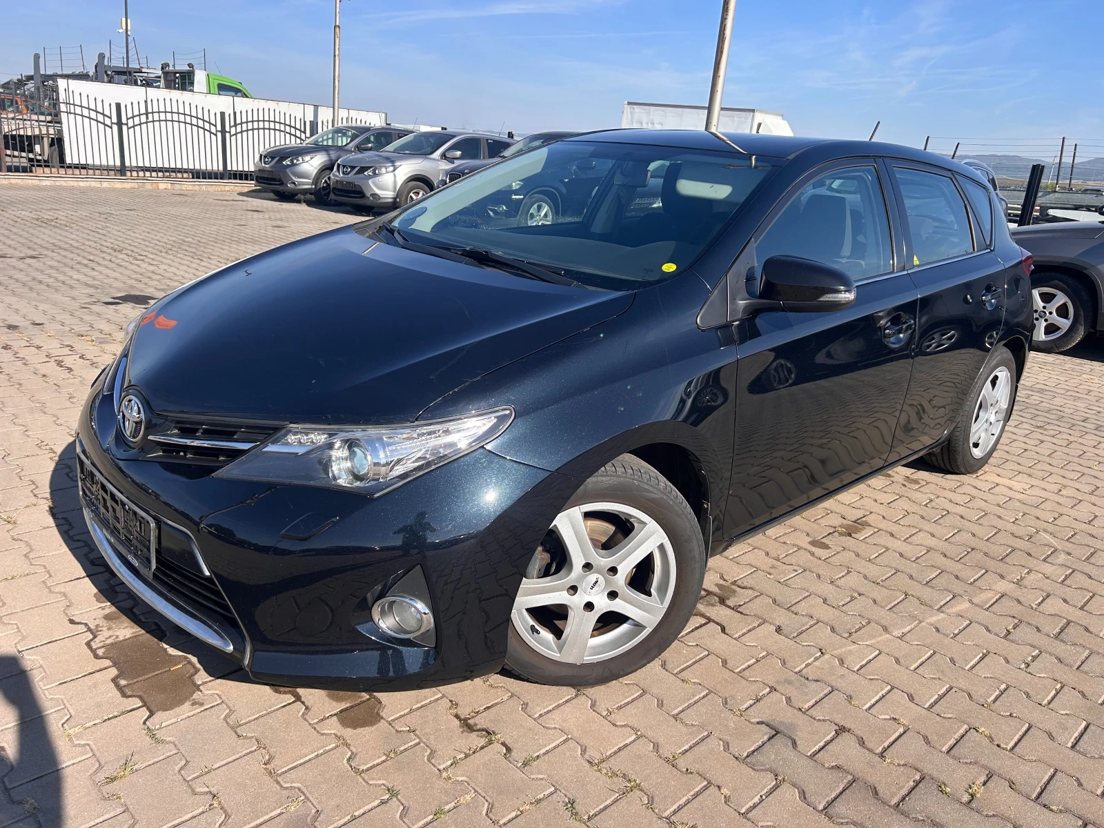 Toyota Auris 1.4D-4D NAVI/KAMERA EURO 5 | Mobile.bg   1