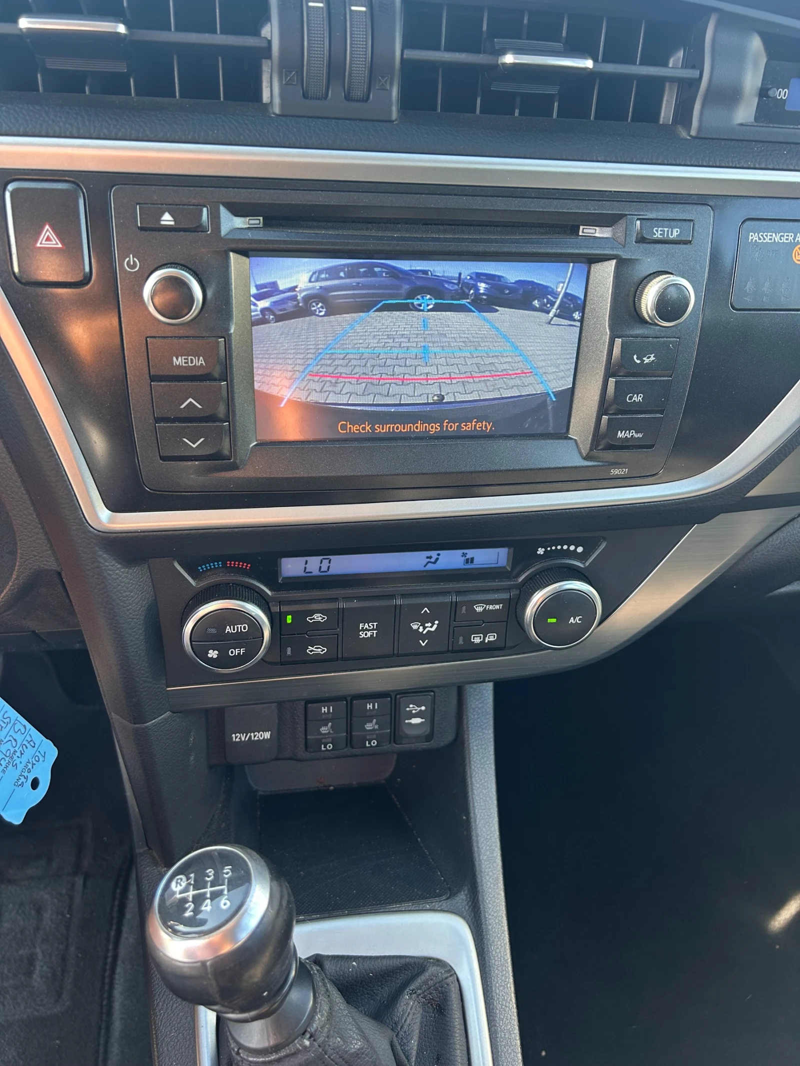 Toyota Auris 1.4D-4D NAVI/KAMERA EURO 5 | Mobile.bg   13