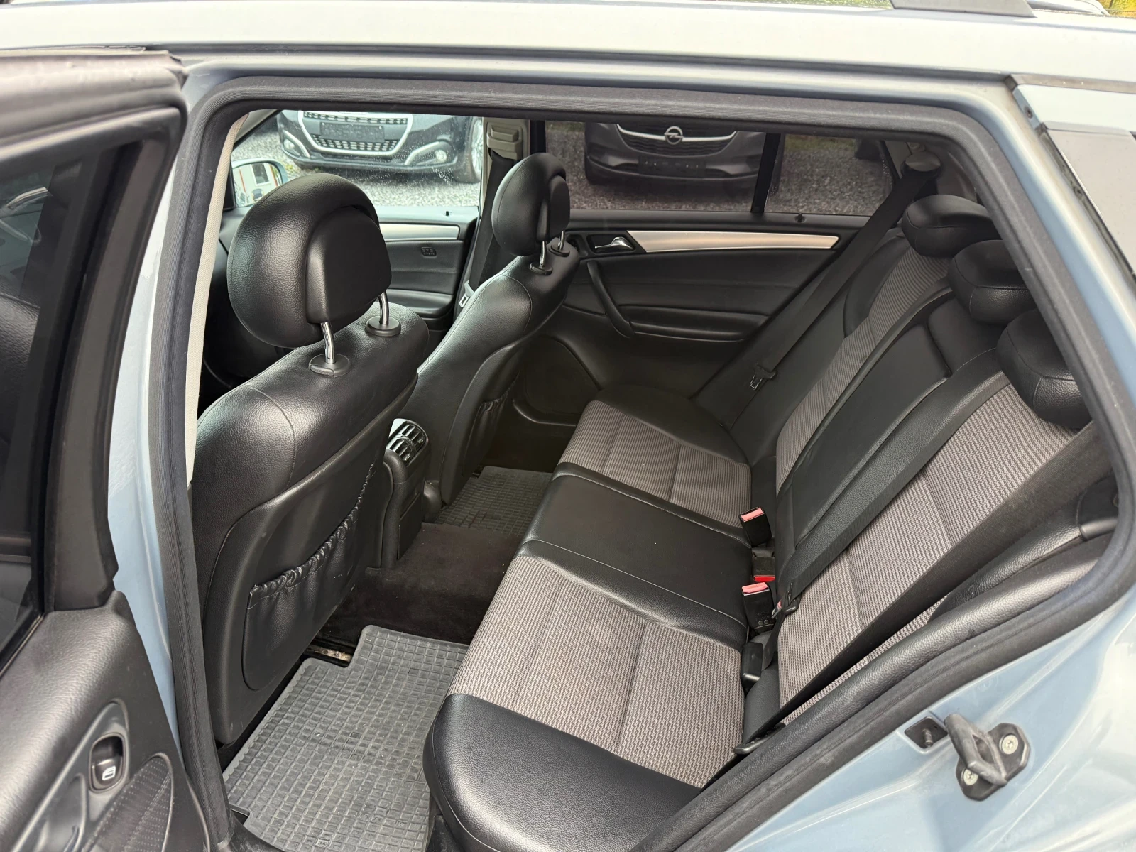 Mercedes-Benz C 270 CDI (170 кс)FACE/Кожа/Подгрев/Xenon/Парктроник/EU3 | Mobile.bg — изображение 13