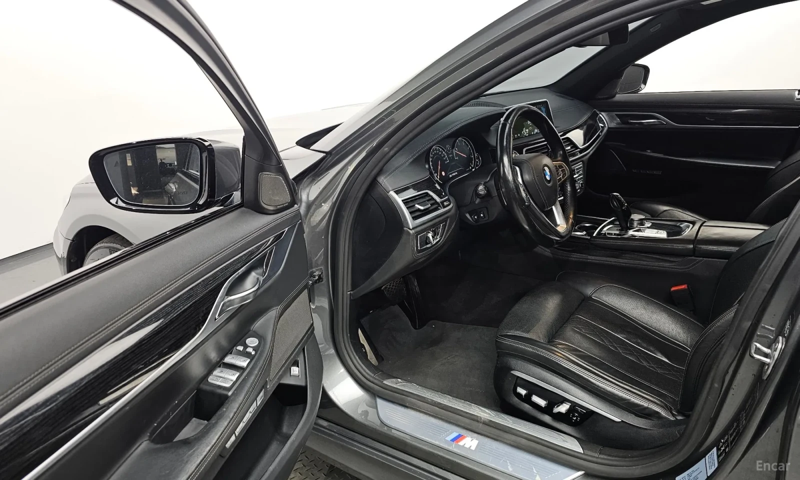 BMW 740 XDRIVE40D / M-PACK / HARMAN / HEADUP / ОБДУХ  , снимка 7 - Автомобили и джипове - 54060407