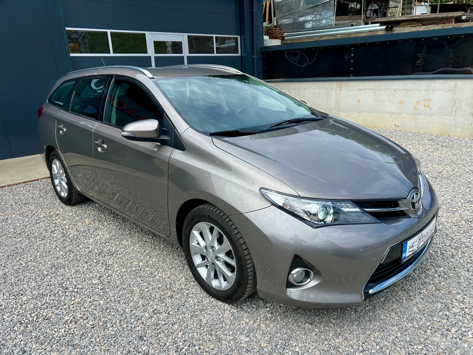Toyota Auris 1.6i ��������� | Mobile.bg � ����������� 2