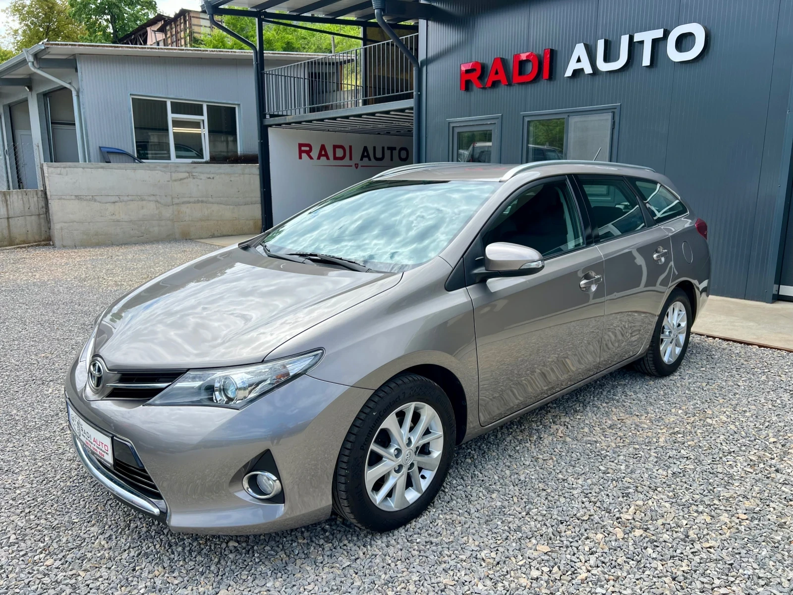 Toyota Auris 1.6i ��������� | Mobile.bg � ����������� 1