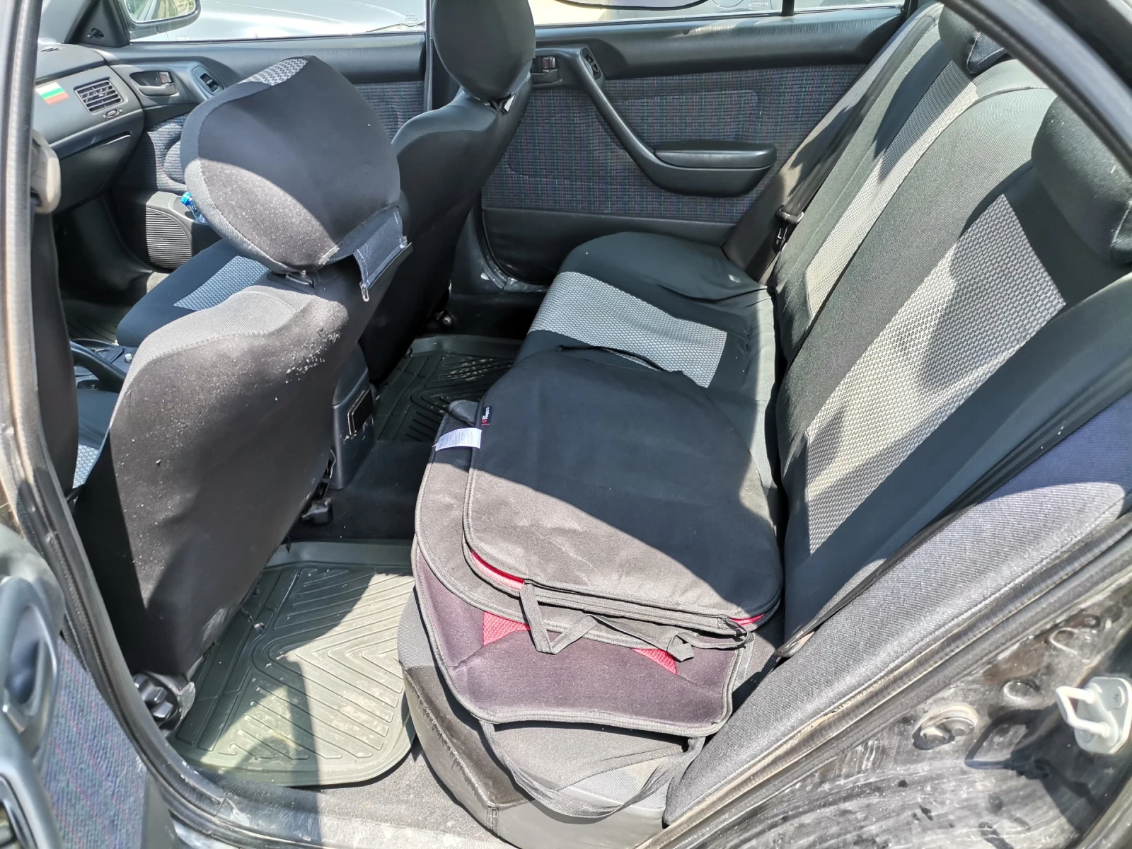 Toyota Carina, снимка 5 - Автомобили и джипове - 54826105
