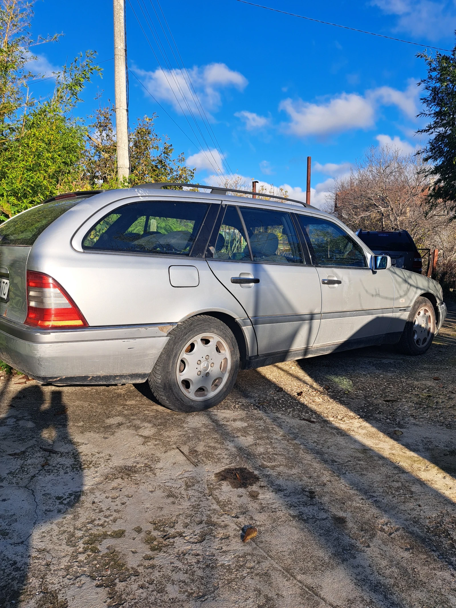 Mercedes-Benz C 200, снимка 3 - Автомобили и джипове - 54932262