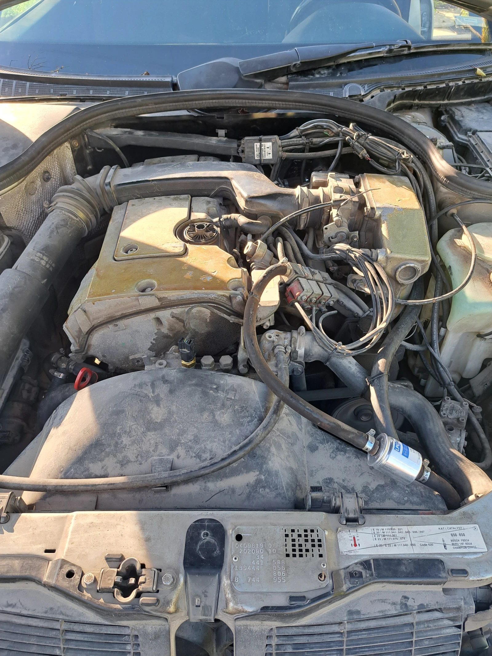 Mercedes-Benz C 200, снимка 4 - Автомобили и джипове - 54932262