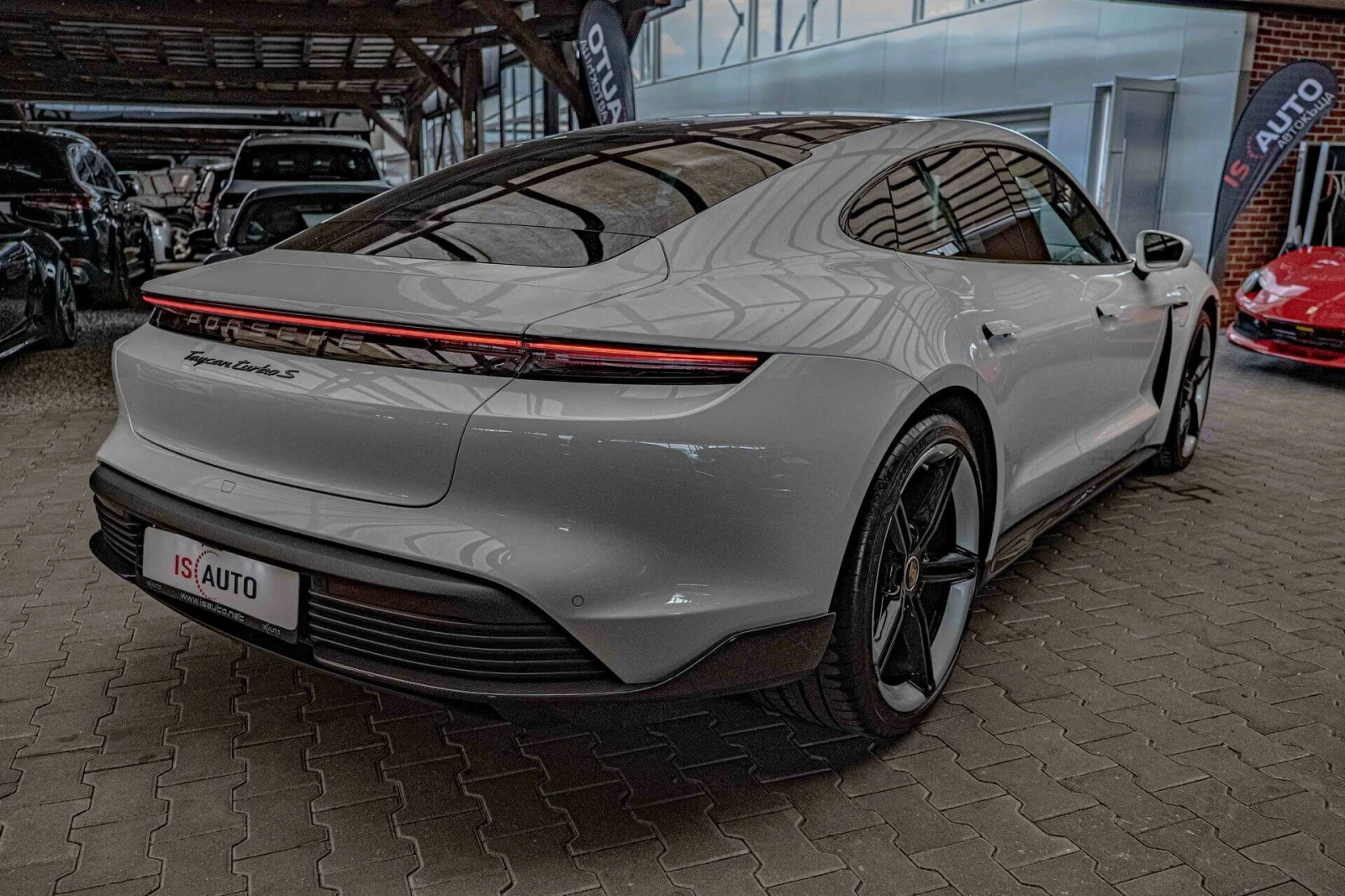 Porsche Taycan Turbo S/PDCC Sport/PDLS+ /PCCB/Chrono/Carbon/Burm., снимка 6 - Автомобили и джипове - 55285191