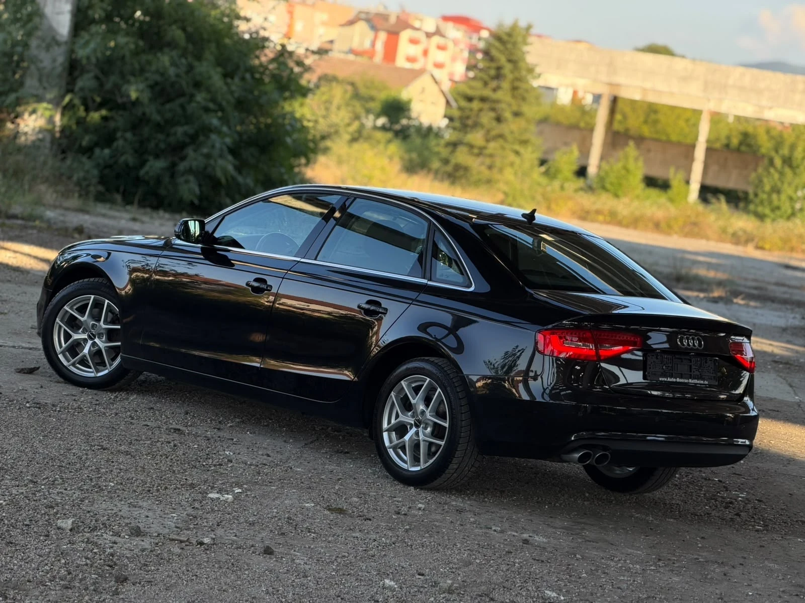 Audi A4 2.0TDI LED XENON NAVI PODGREV ��������� | Mobile.bg � ����������� 4